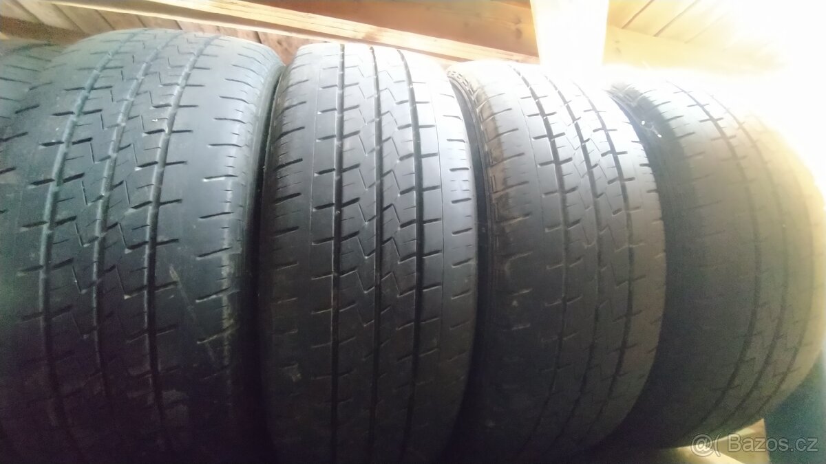 Pneu 215/65R15C Bridgestone , Goodyear