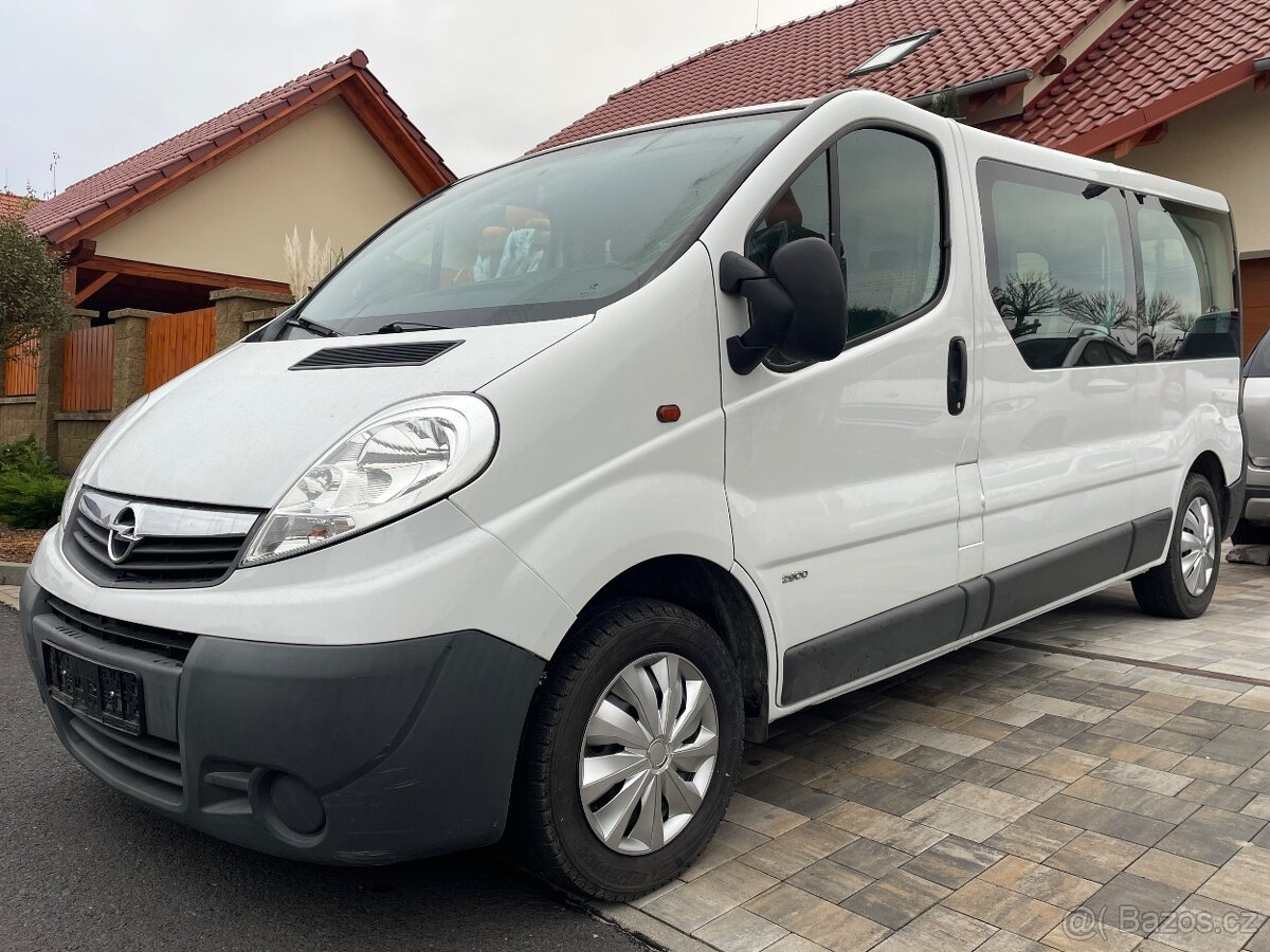 Opel Vivaro long 95 tis km