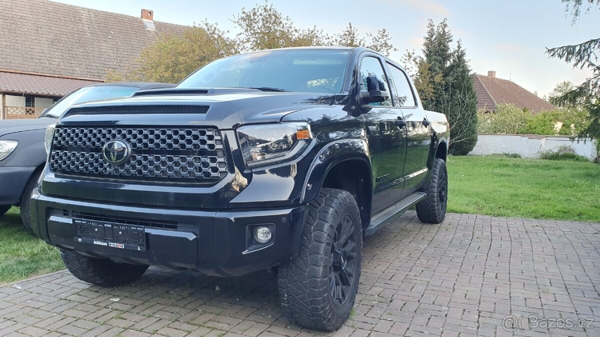 Toyota TUNDRA TRD sport