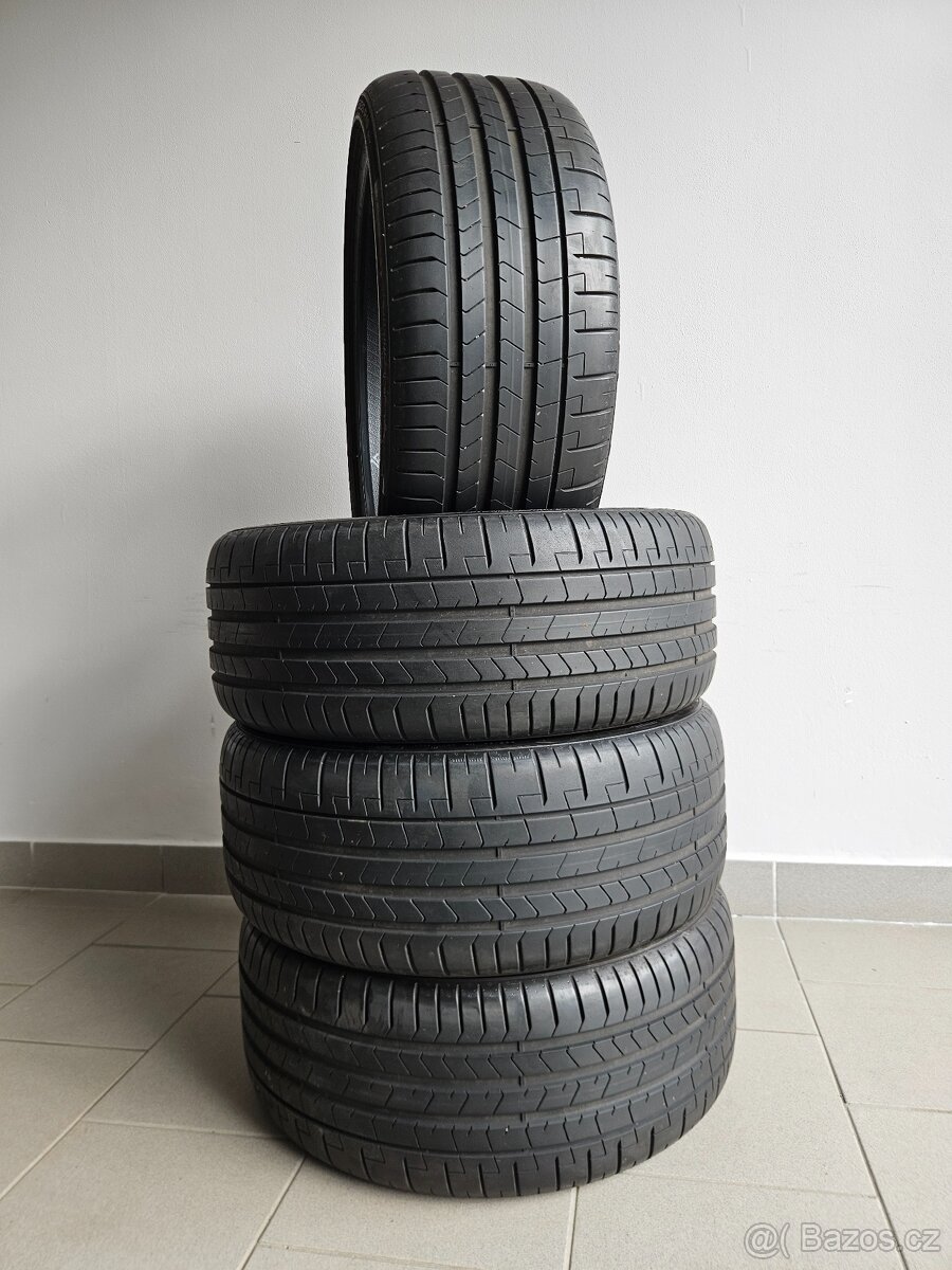 Letní Pirelli 235/35/19