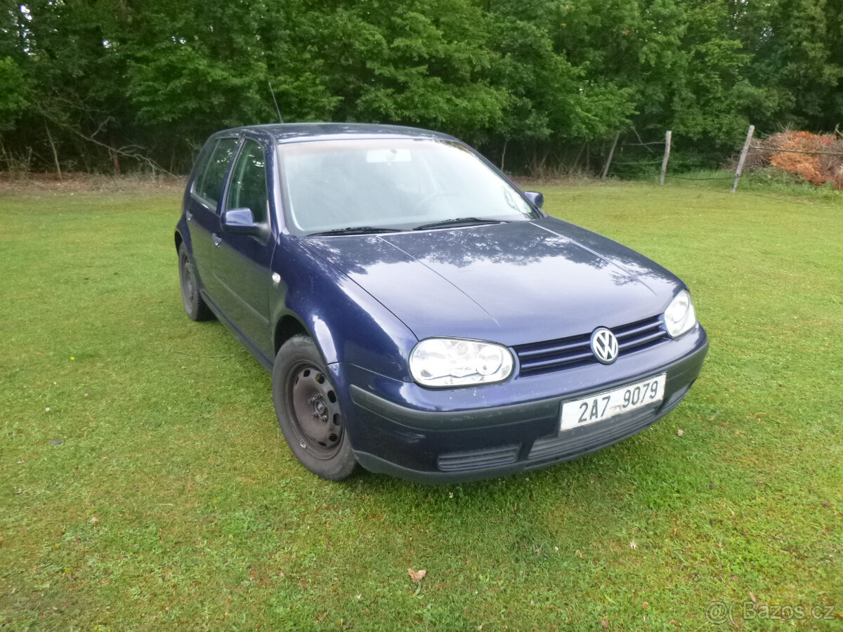 Volkswagen Golf IV. 1.6 benzin