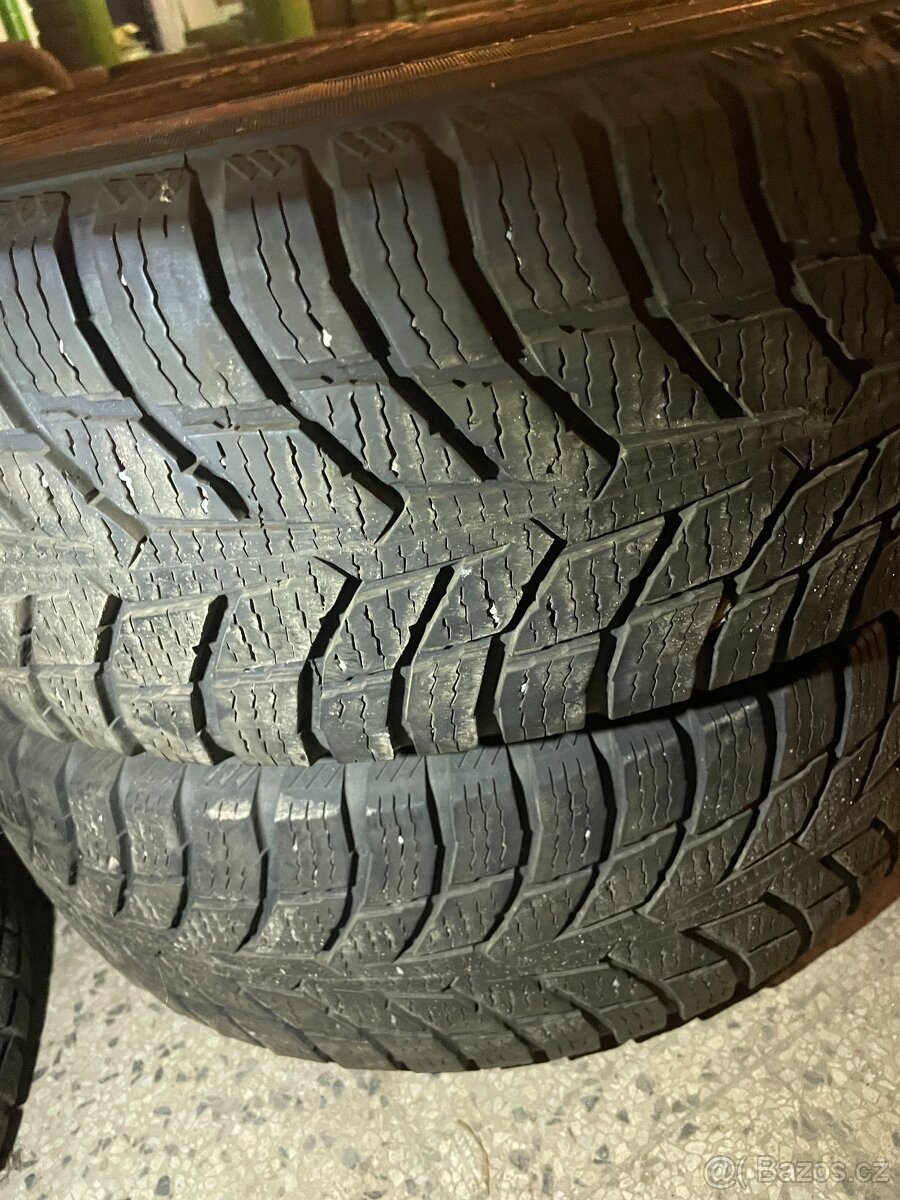 Pneu 215/65 R16C Nokian