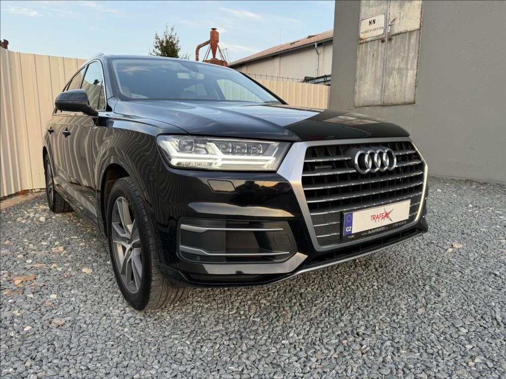 Audi Q7 3,0 TDI,quattro,tažné,DPH,ČR