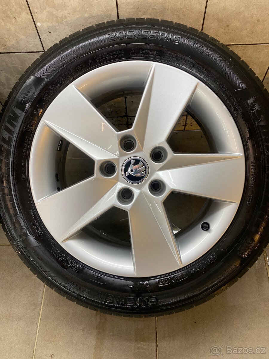 5x112 R16 originál alu octavia 3