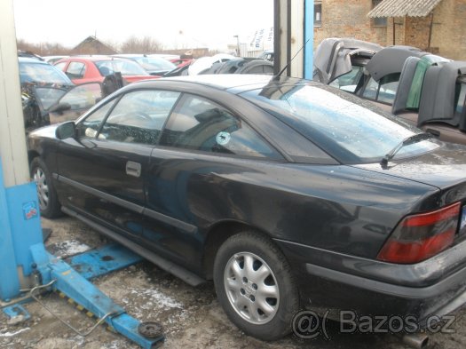 ND OPEL CALIBRA C20NE KUZE CERNA BARVA