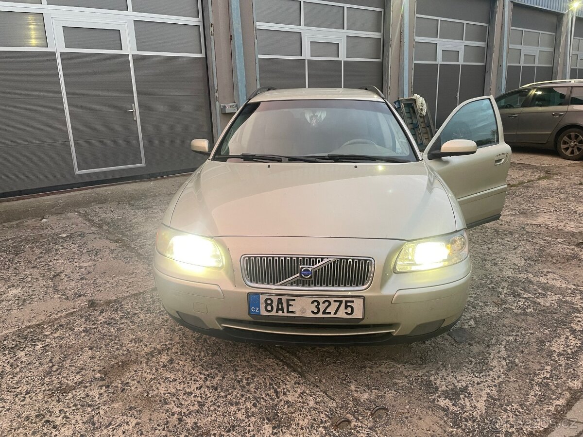 Prodám Volvo V70 2.4D5 136kw