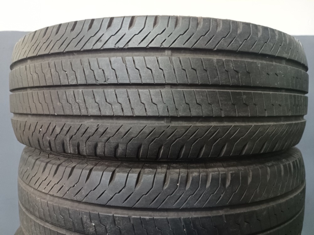 215/65 R16C CONTINENTAL (3820)