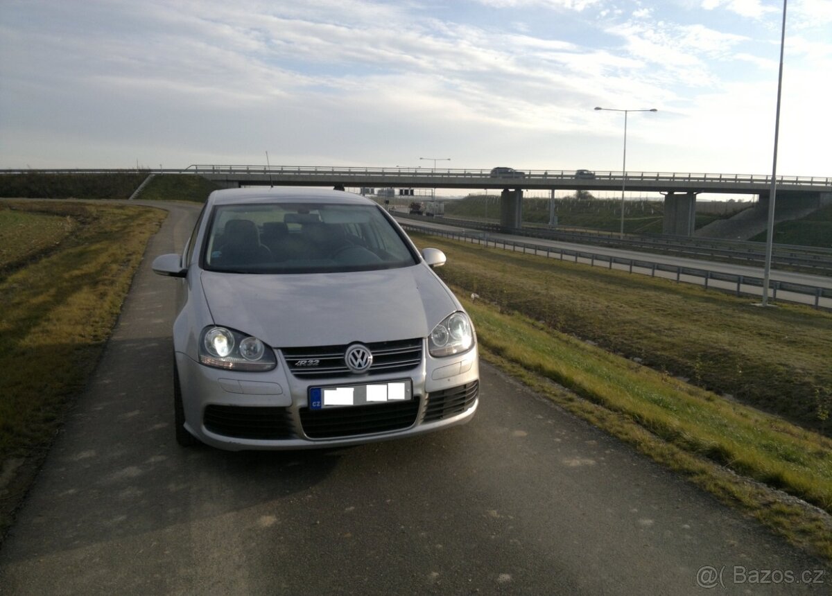 VW Golf V R32 V6 184kW 4x4 DSG