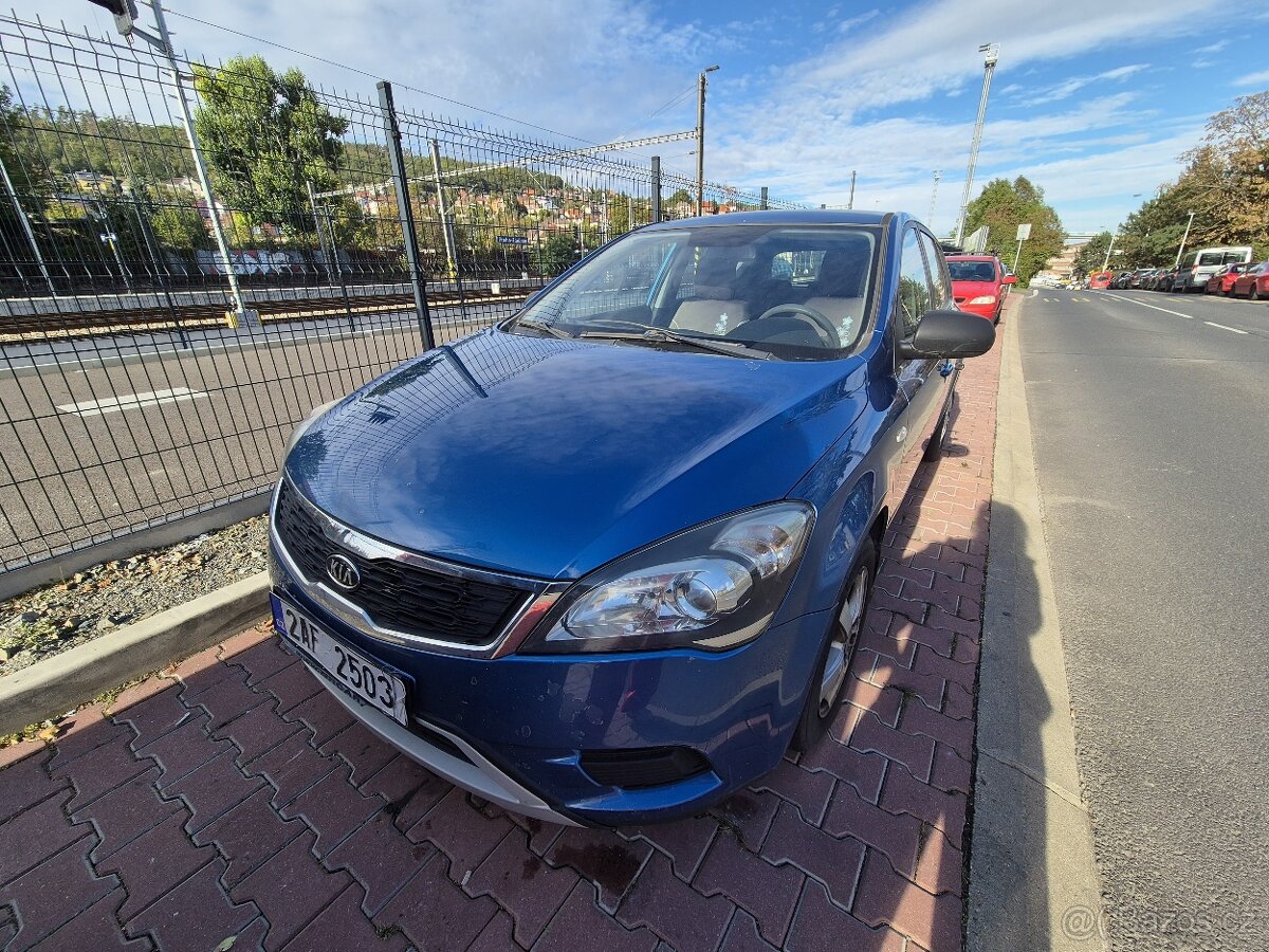 Kia Ceed 1.4 rv 2011