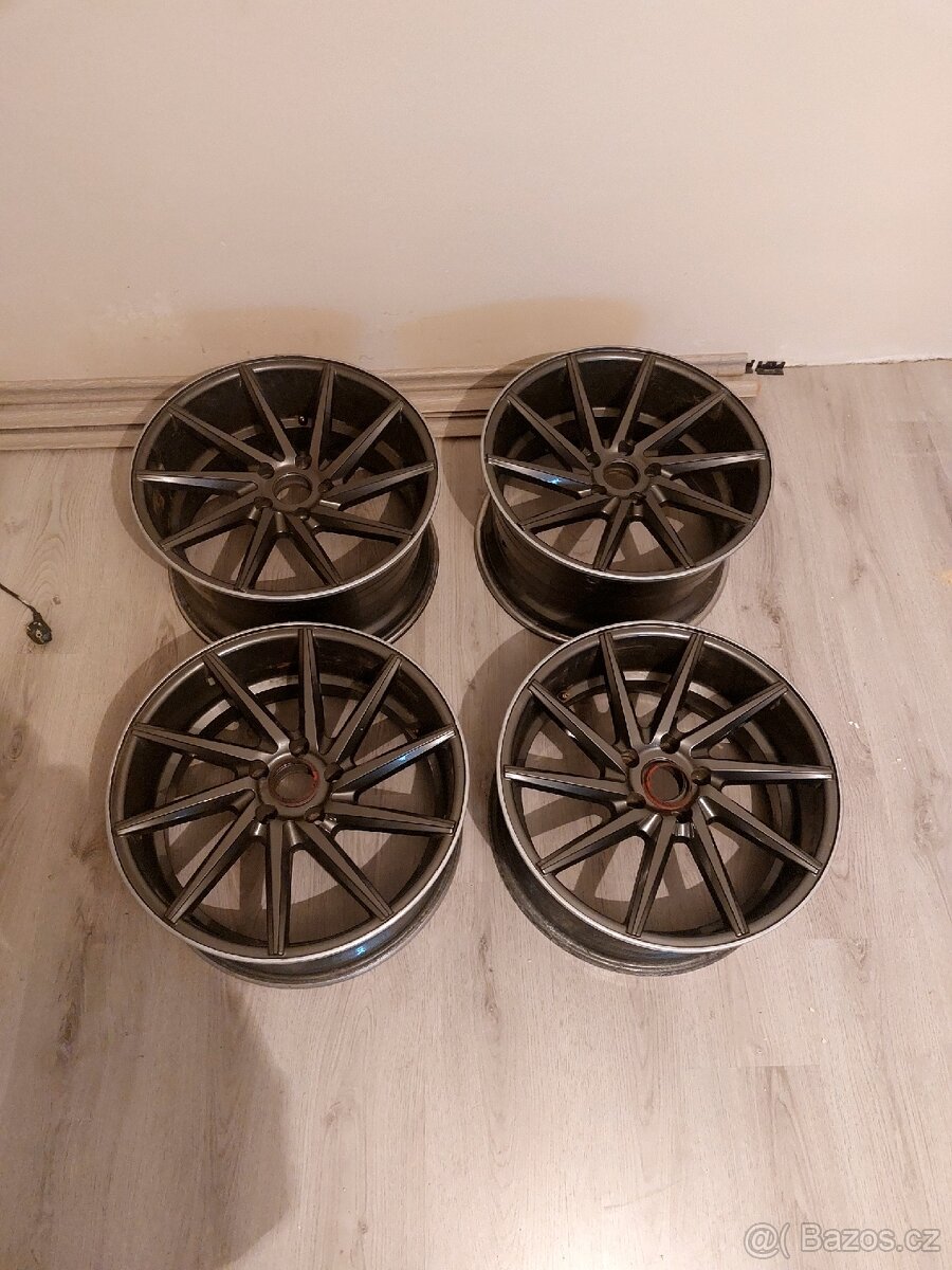 Alu kola Vossen 5x112 R18