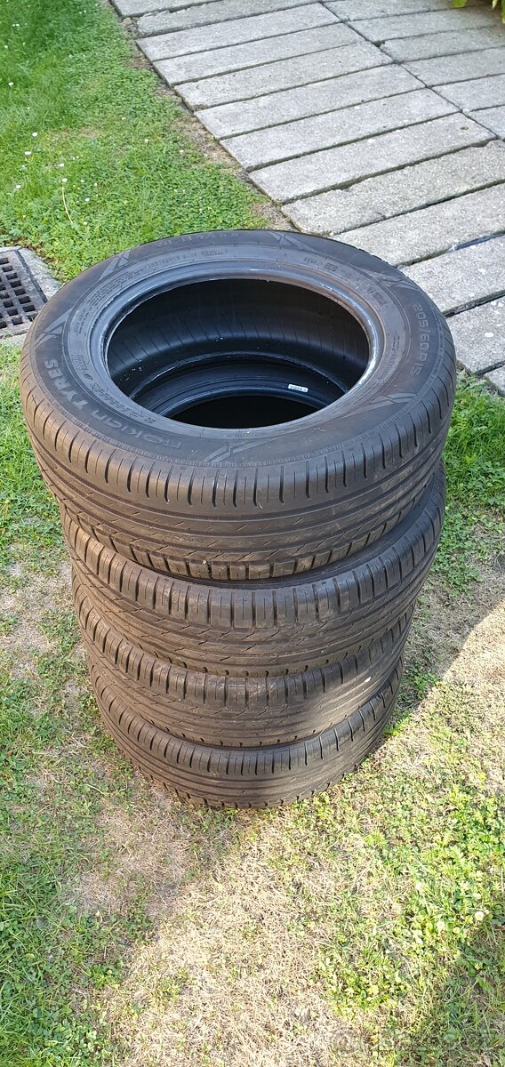 205/60 R15 - Nokian Wetproof letní pneu- jako nové