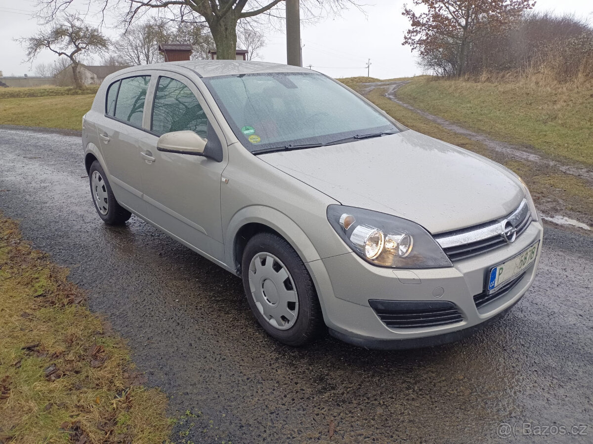 Opel Astra H 1.4 66Kw RV.2007 naj.95tis. - NOVÁ STK