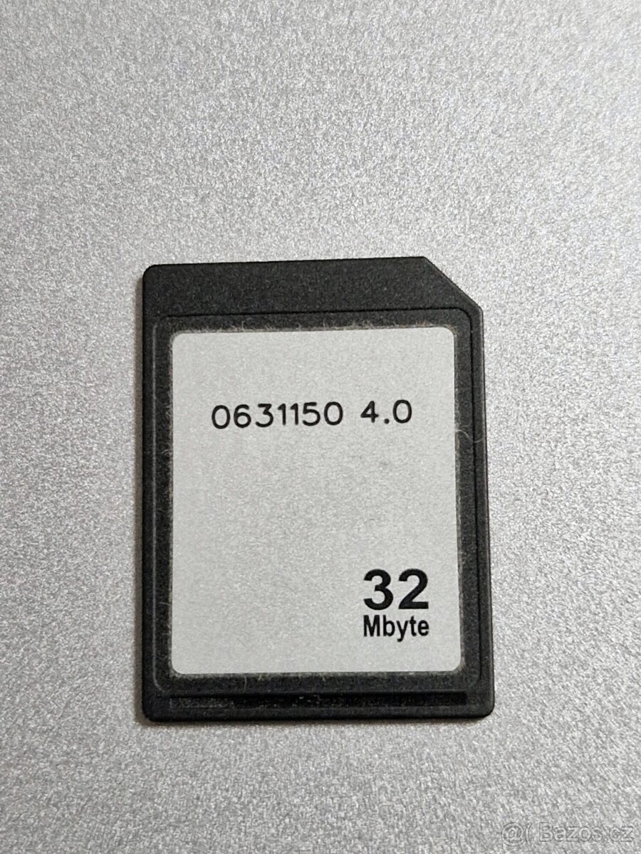 32MB SD KARTA