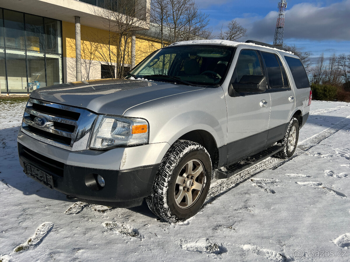 Ford Expedition 5.4 V8, 4x4, 2014, 1.majitel, tažné 3.5t