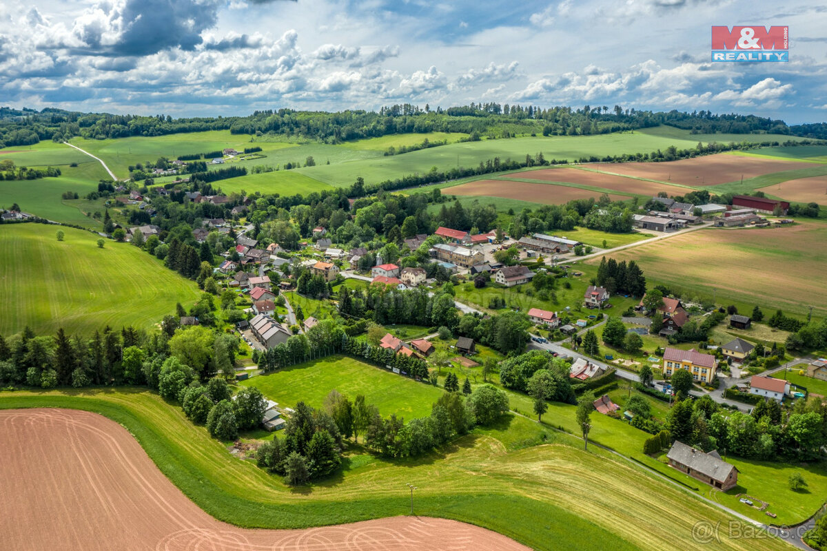 Prodej pozemku k bydlení, 1324 m², Stružinec