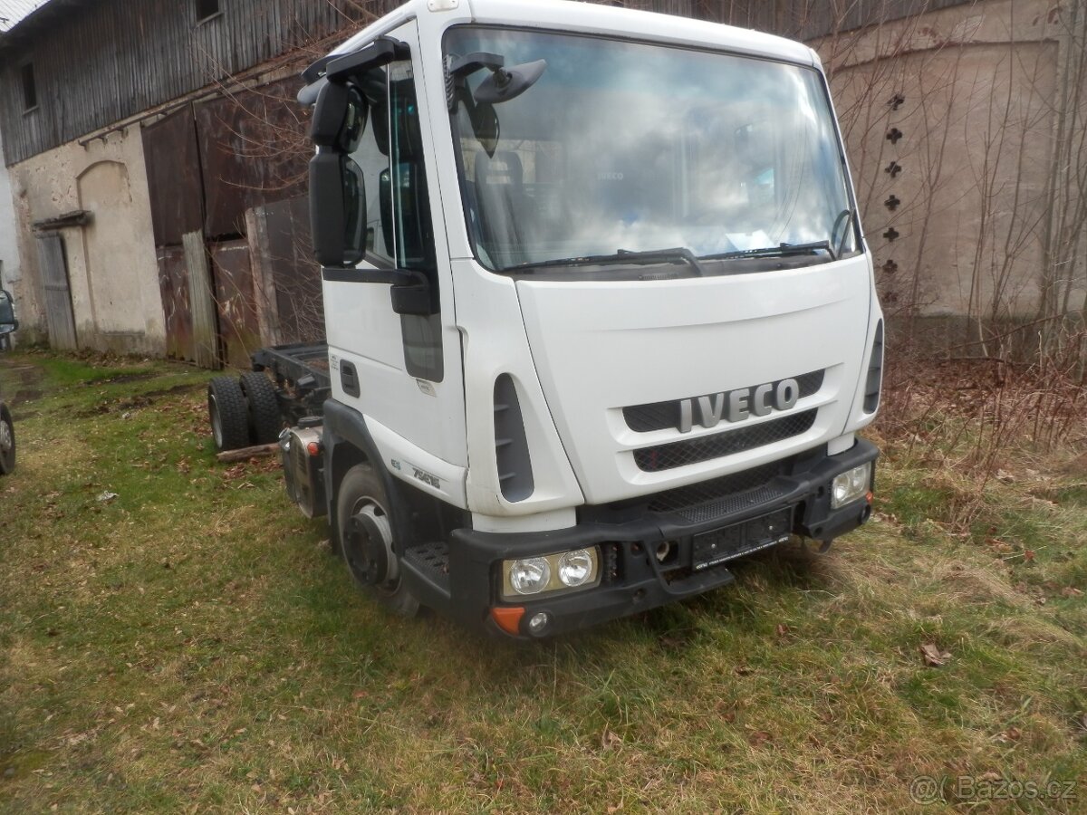 iveco eurocargo,nosic kontejneru