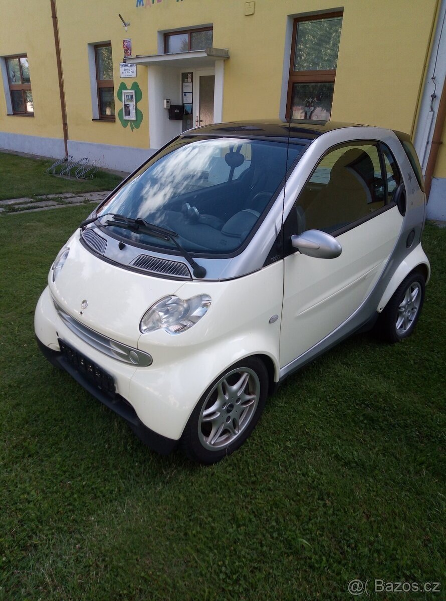 Smart  Fortwo 0.7i  turbo 45kw rok 9/2005 Sunray Panorama