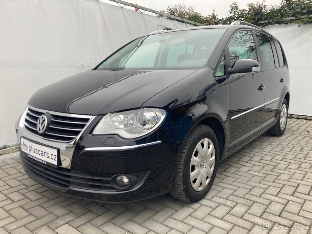 Volkswagen Touran, 1,4i (103 kW),automat,digi klima,nová STK