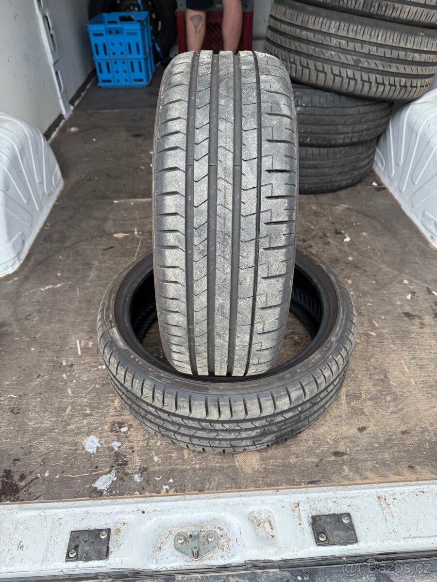 2x letní pneu Pirelli 205/40 r18 runflat