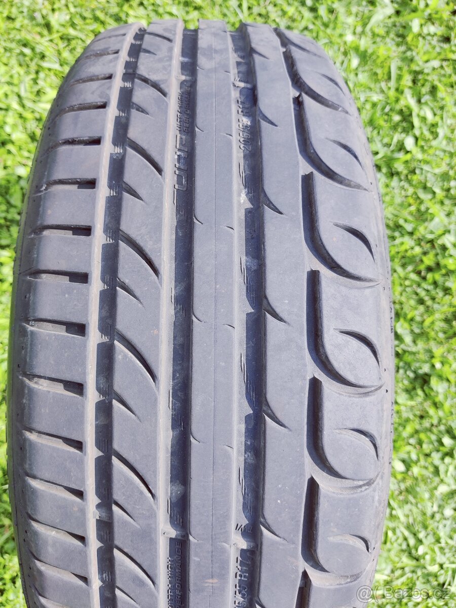 SEBRING 205/55/R17/95W ULTRA HIGH PERFORMANCE