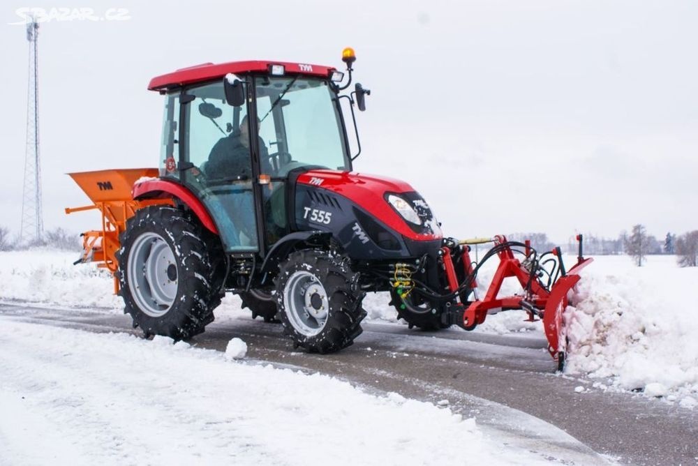 Traktor TYM T555 korejské výroby