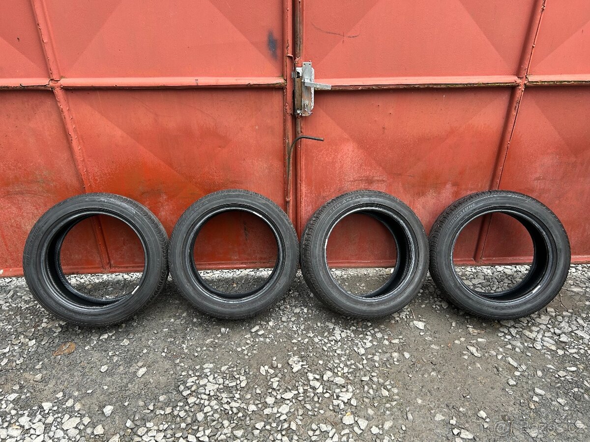 Prodám gumy 215/45/16 Bridgestone