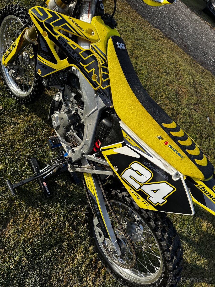 Suzuki RMZ 450 s SPZ a novou tk