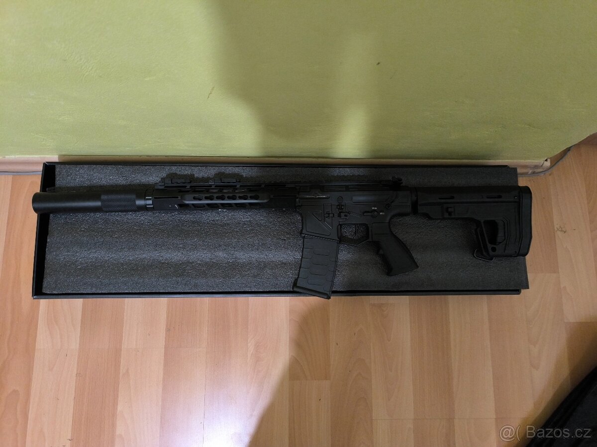 M4 Phantom Extremis Mark I 10" Keymod