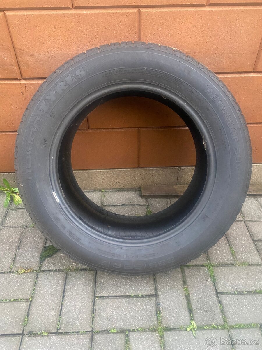 Letní NOKIAN 235/55R17