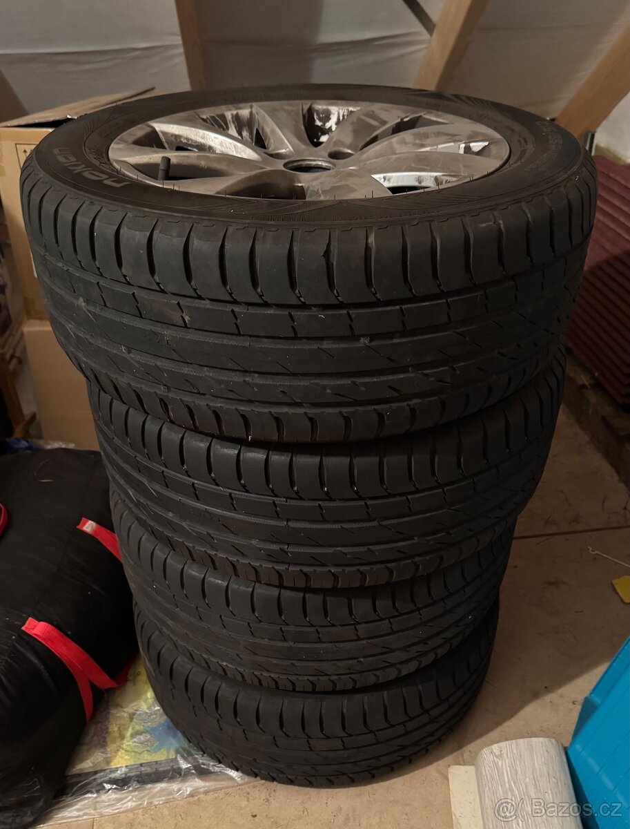 Alu kola + letní pneu 215/55R Citroen/Peugeot