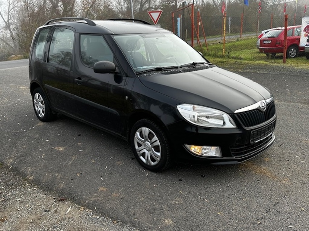 Škoda Roomster 1.2i, r.2014,sada pneu, STK, klima