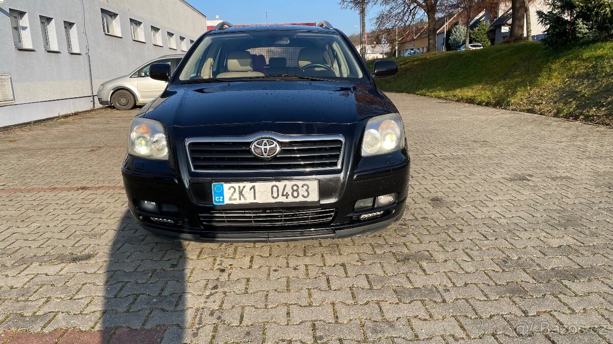 Prodám Toyota Avensis 2,4 kombi T24