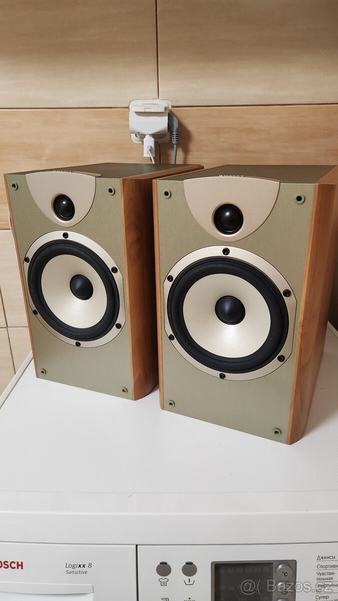 Reproduktor audio pro level 03 a stojany