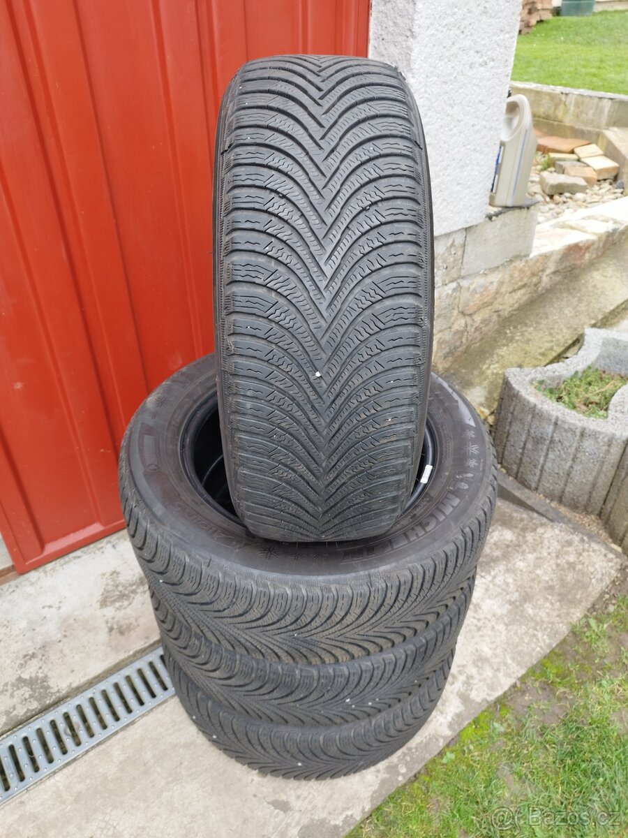 Pneu Michelin 215/60/16 zimní