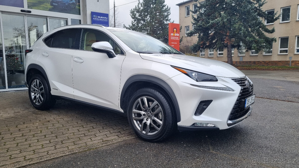 LEXUS NX 300H Prestyge Safety CZ Pouze 14 000 km