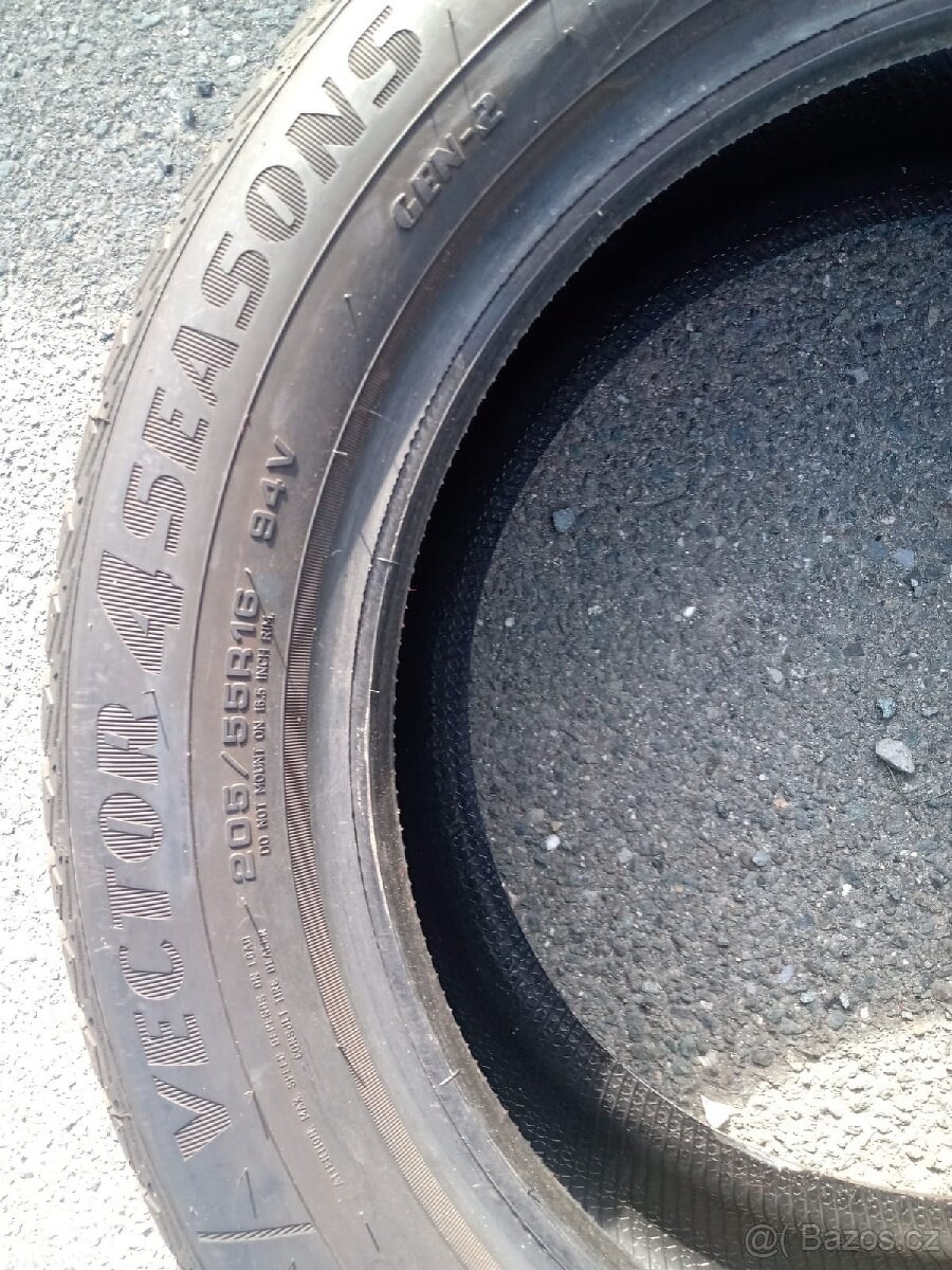 205/55 r16 94V XL