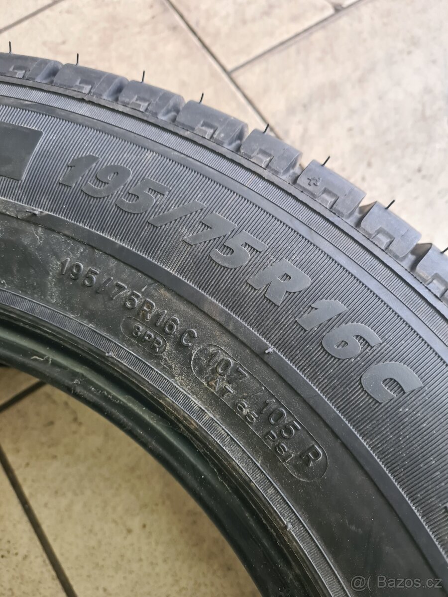 Letní pneu 195/75R16C MICHELIN