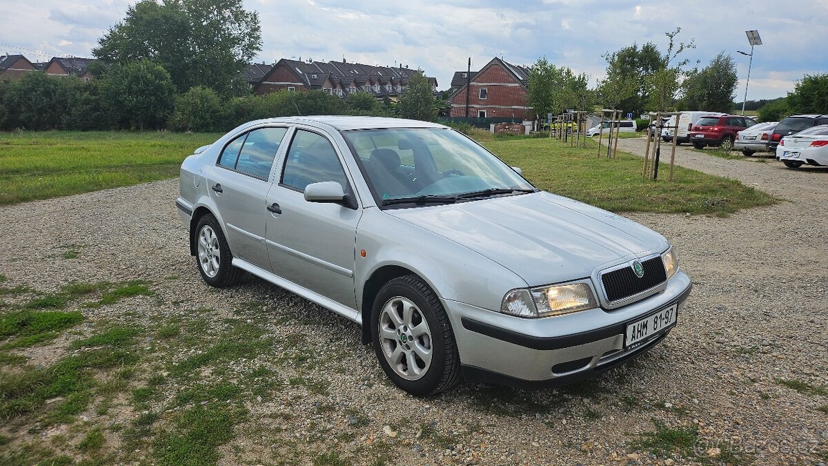 77151KM Škoda Octavia 1 1.6 GLX