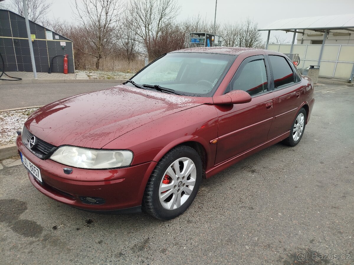 Opel Vectra b 2.0 100kw benzín