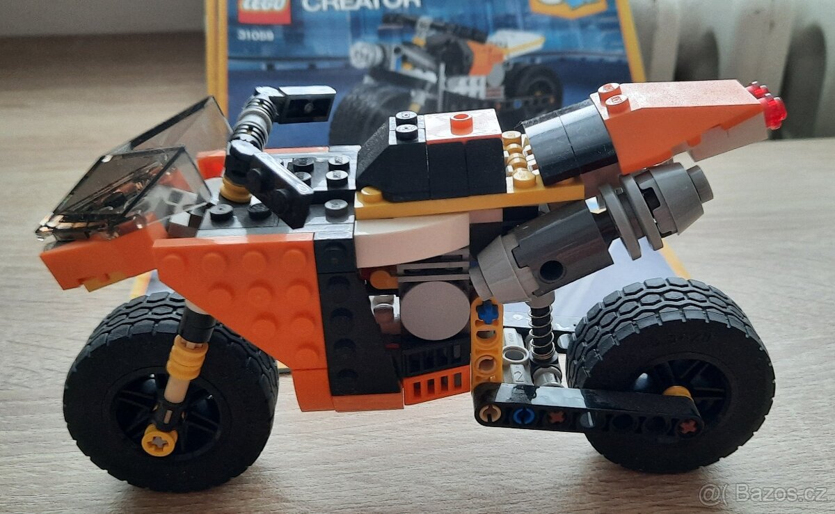 LEGO Creator 31059 Silniční motorka