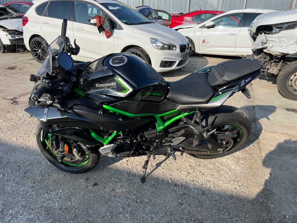 Kawasaki Z H2 1000ccm 147kw rv:2020/5 havarovaná motor start