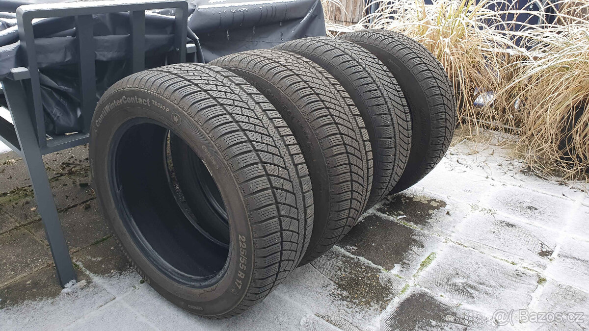 Continental ContiWinterContact TS830P 225/55R17