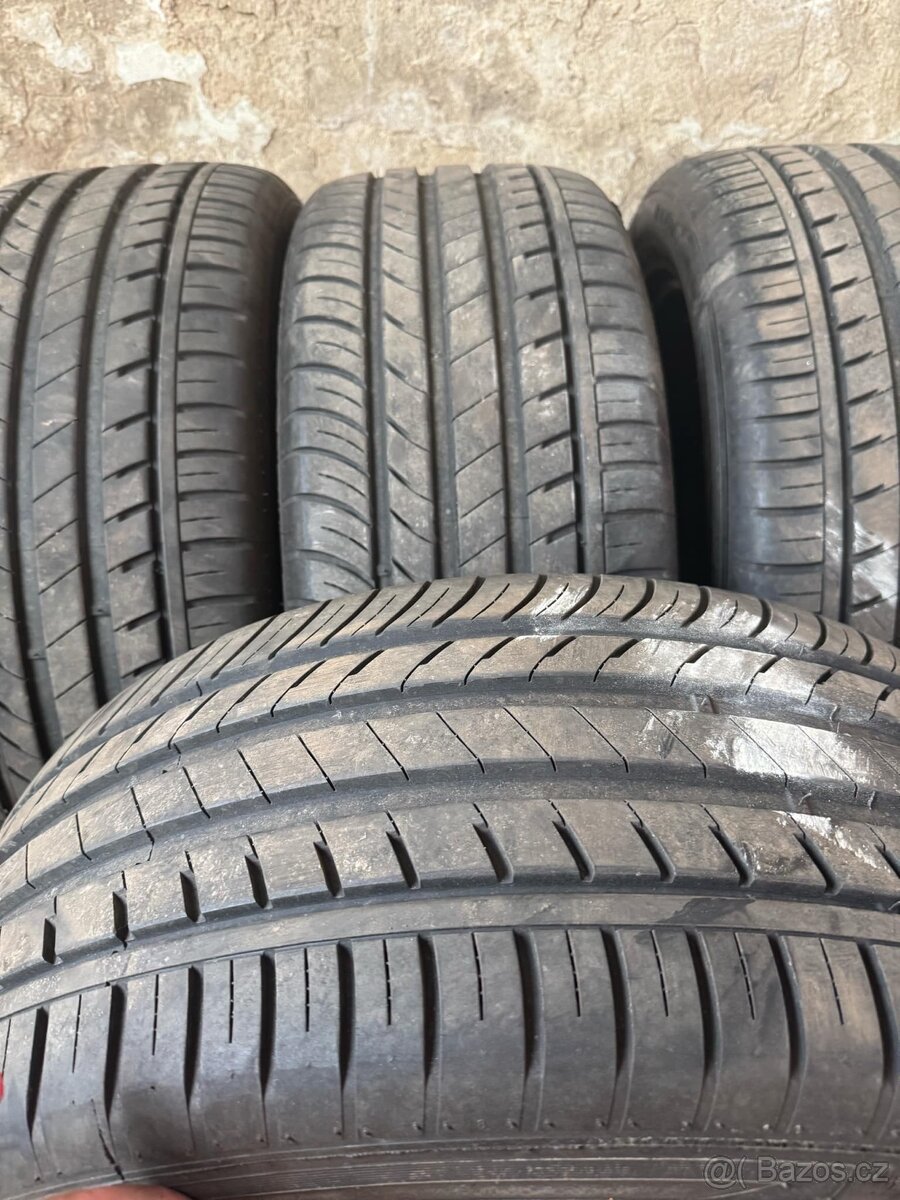 265/50 r20