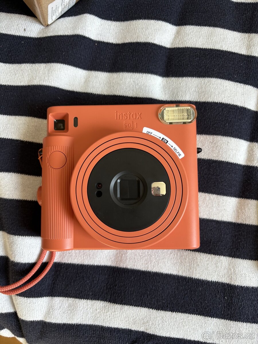 Fujifilm instax square sq1 + baterie a napln 10 ks