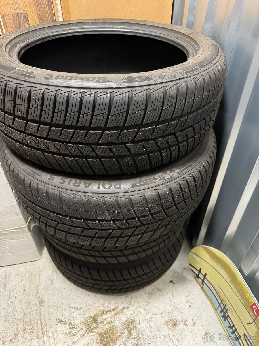 Barum Polaris 5 215/50 R18 92V