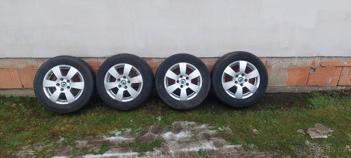 Alu kola originál Škoda Octavia 2 5x112 r15