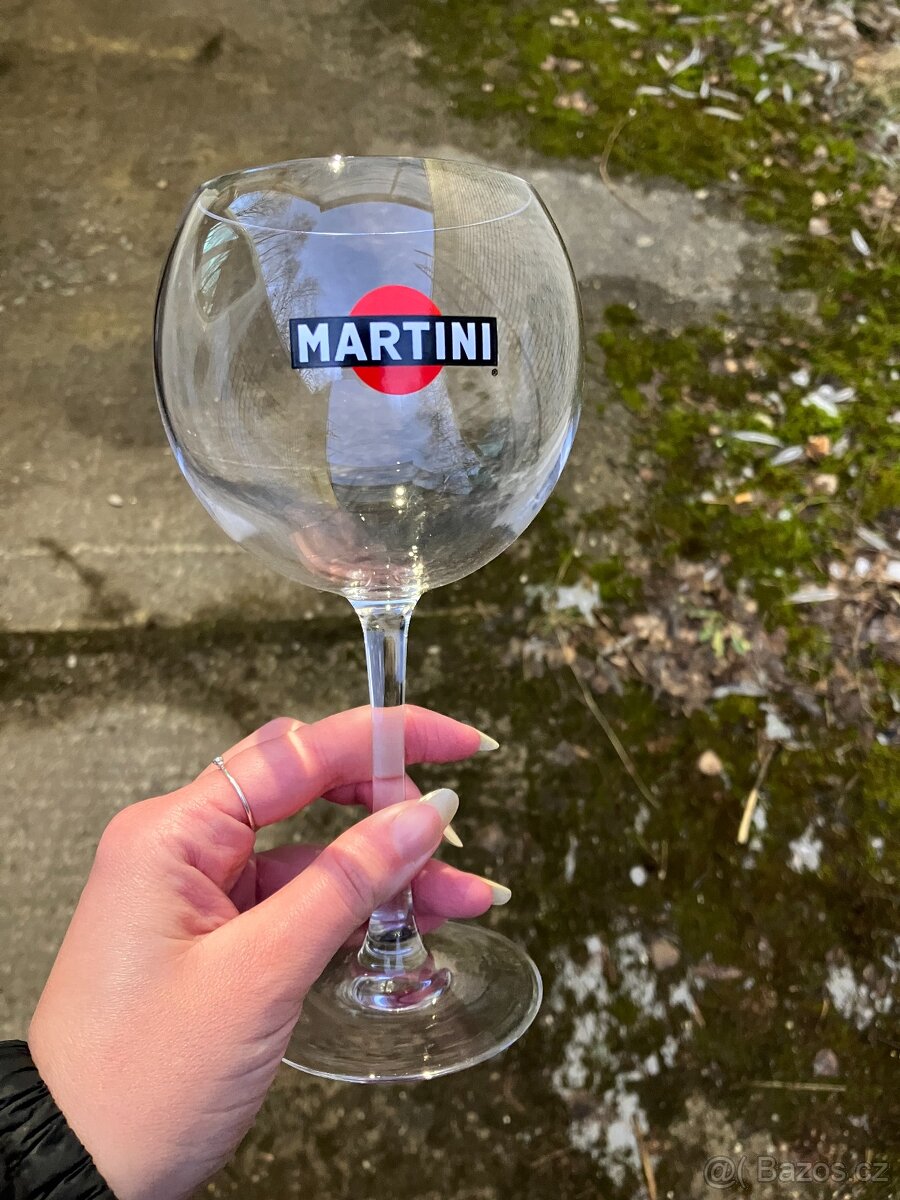 Sklo na martini fiero