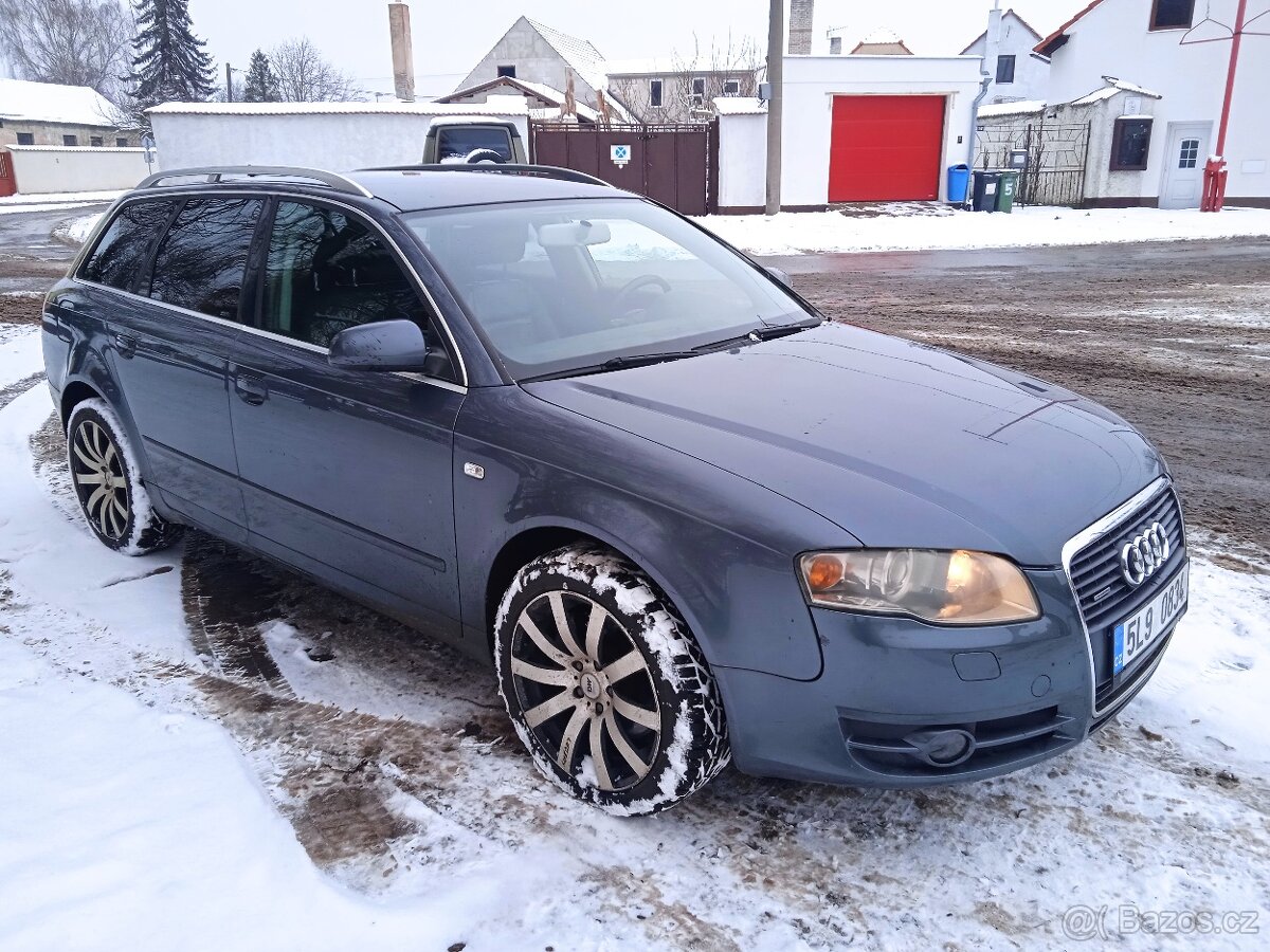 AUDI A4 AVANT B7 3,0TDi150kw,4X4,,AUTOMAT/F1,NAVI,XENONY,ALU