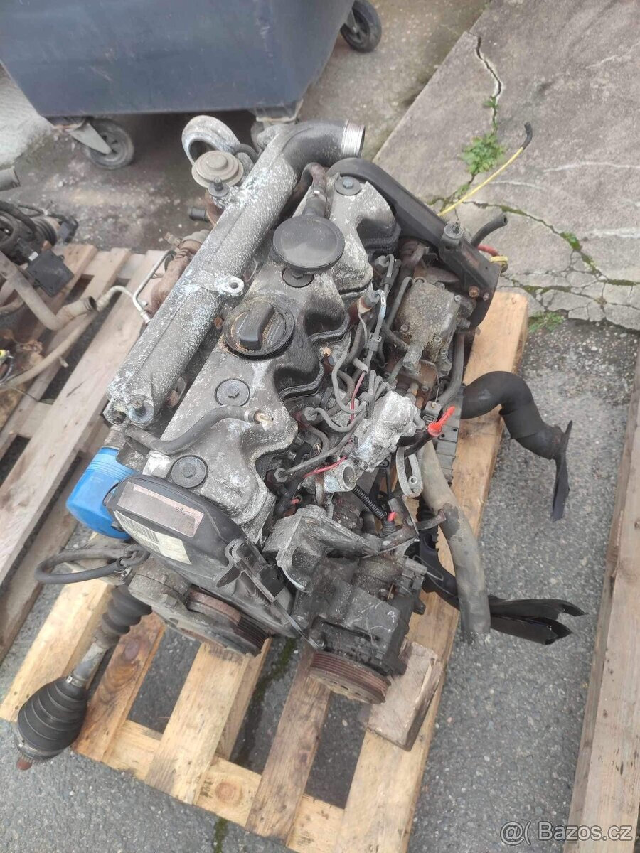 Motor volvo v70 2.5tdi 103kw