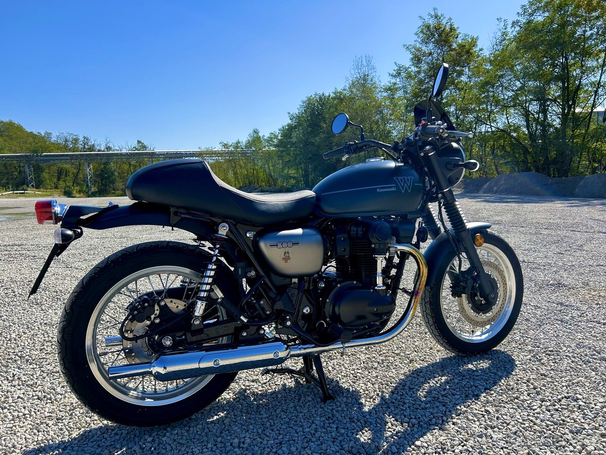 Kawasaki W800 Street